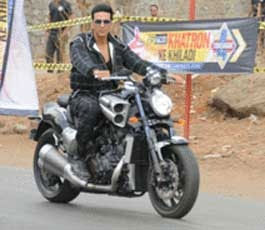 Akshay Kumar to remain host of 'Khatron Ke Khiladi'